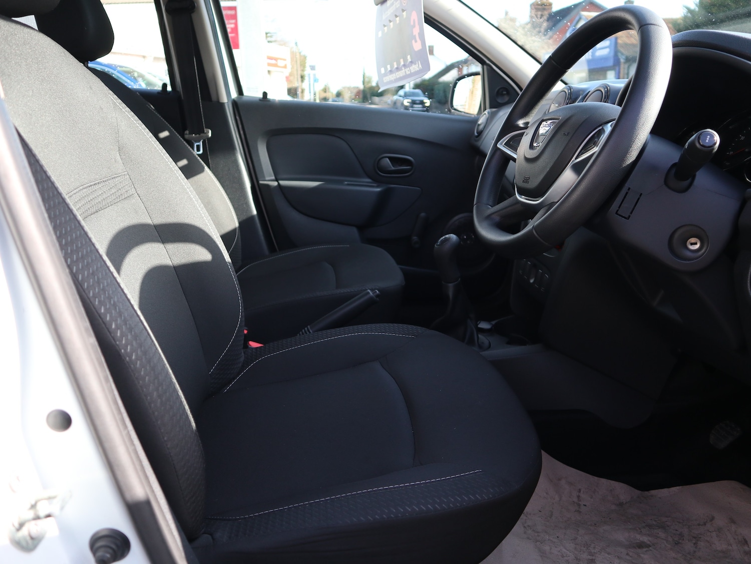 Used Dacia Sandero 2017 for sale - 77578859: Photo 8