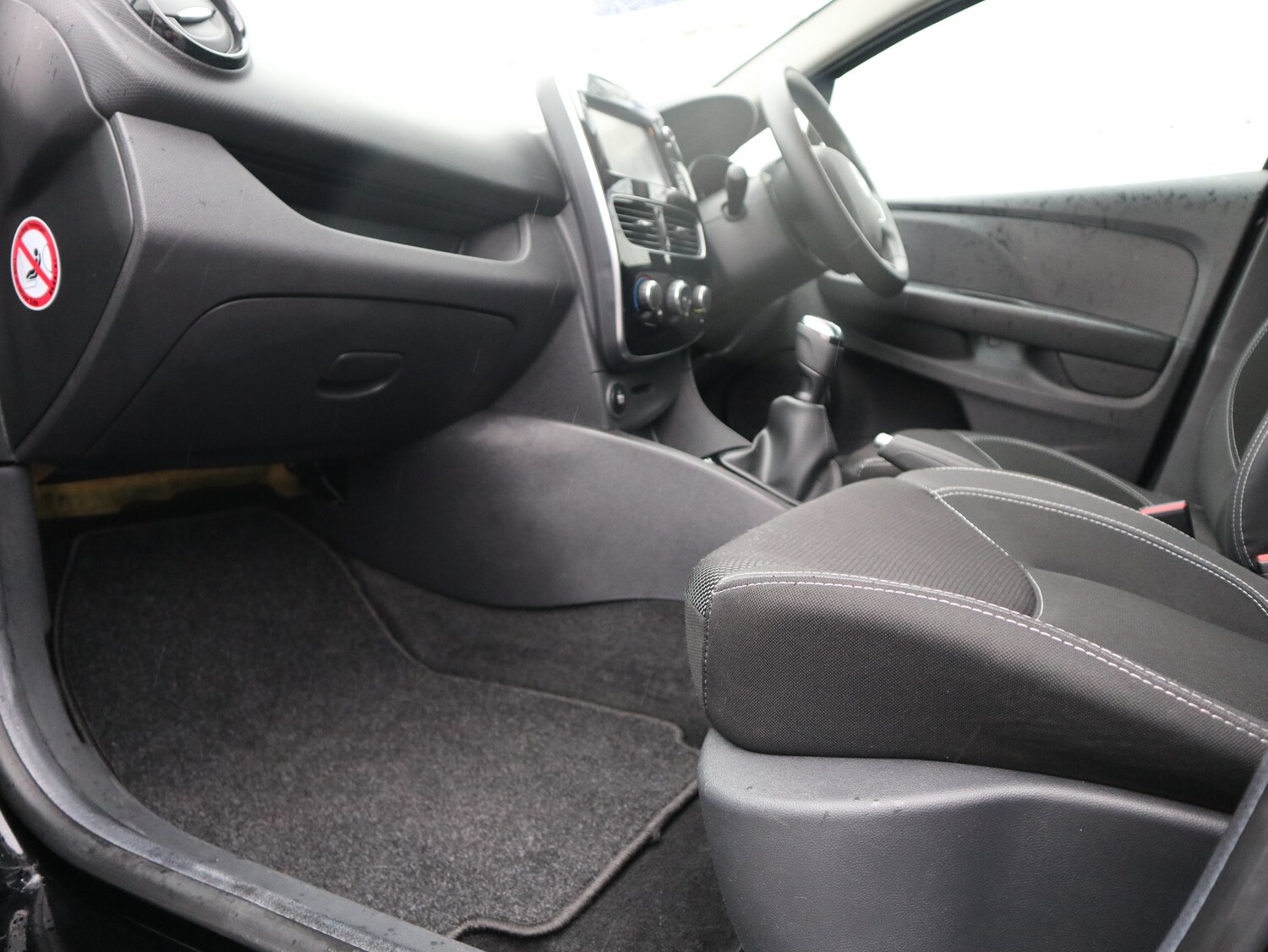 Used Renault Clio 2018 for sale - 77200818: Photo 19