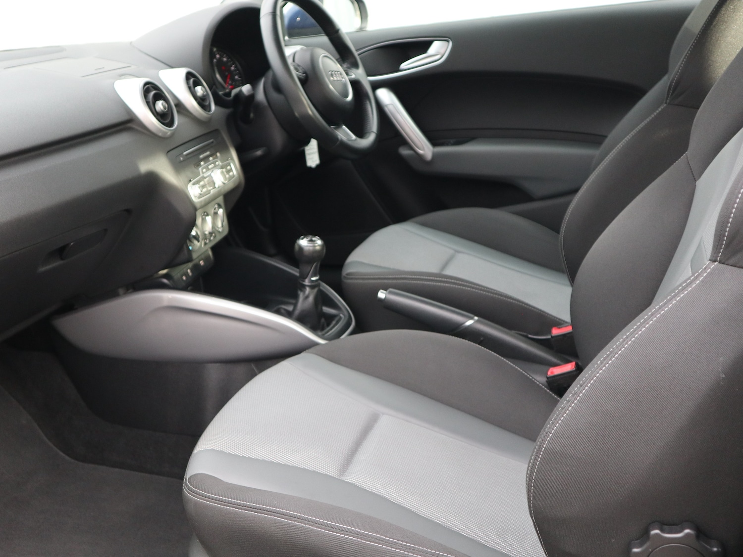 Used Audi A1 2015 for sale - 76922711: Photo 27