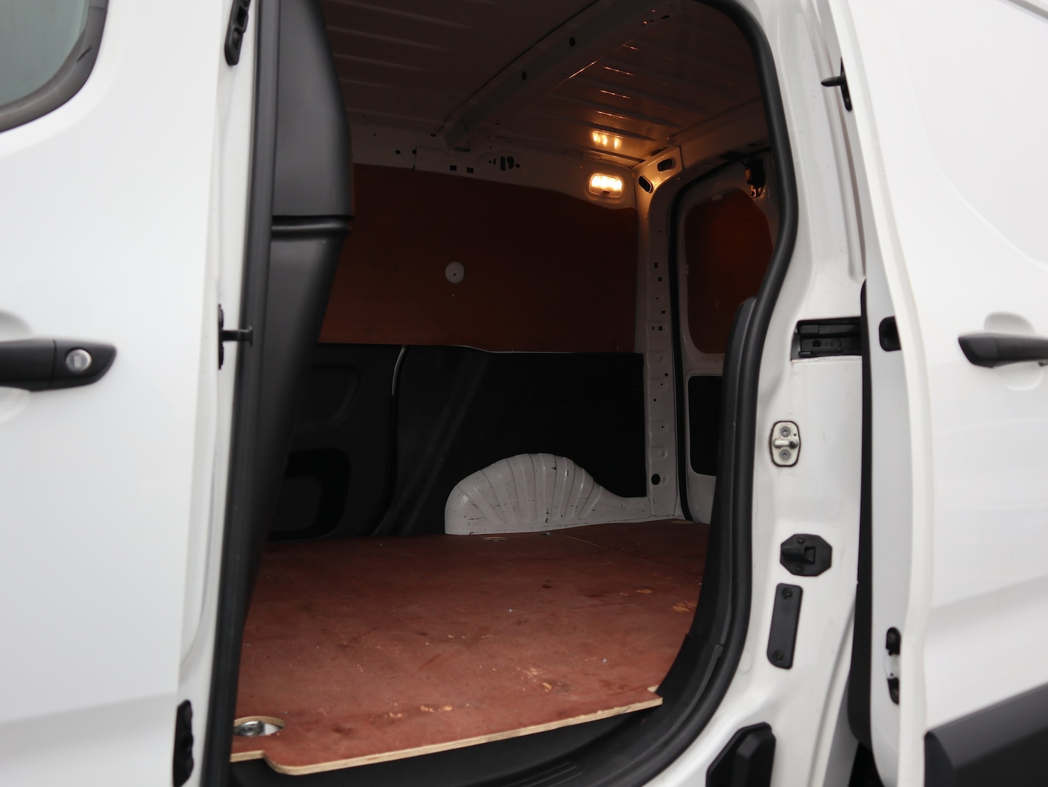 Used Vauxhall Combo 2019 for sale - 77341055: Photo 16