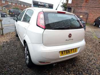 Used Fiat Punto 2017 for sale - 75029650: Photo