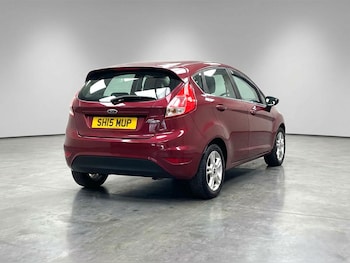 Used Ford Fiesta 2015 for sale - 78057040: Photo