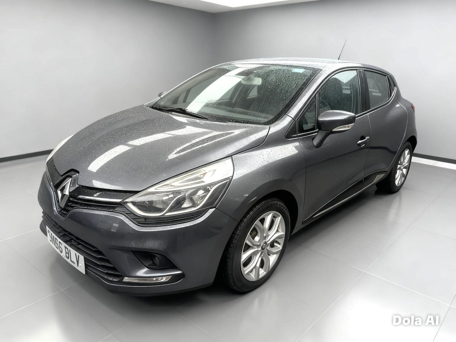 Used Renault Clio 2016 for sale - 77681811: Photo 2