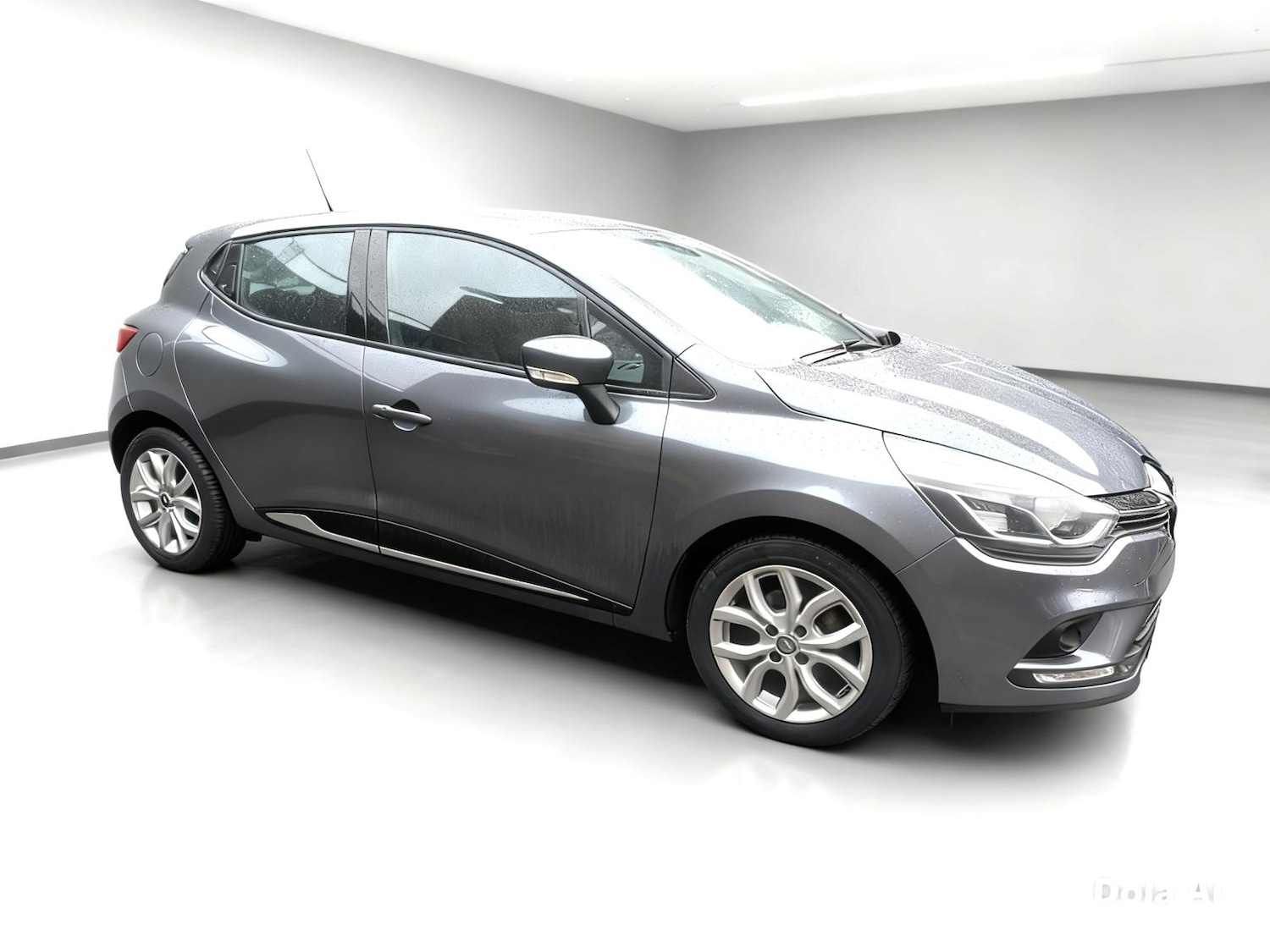 Used Renault Clio 2016 for sale - 77681811: Photo 3