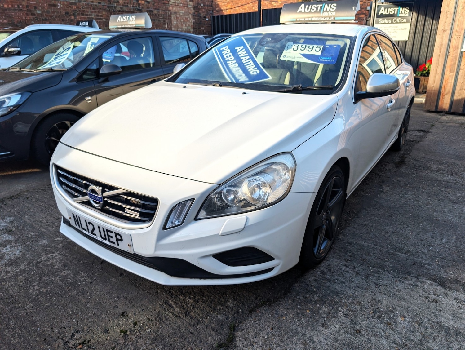 Used Volvo S60 2012 for sale - 76369213: Photo 2