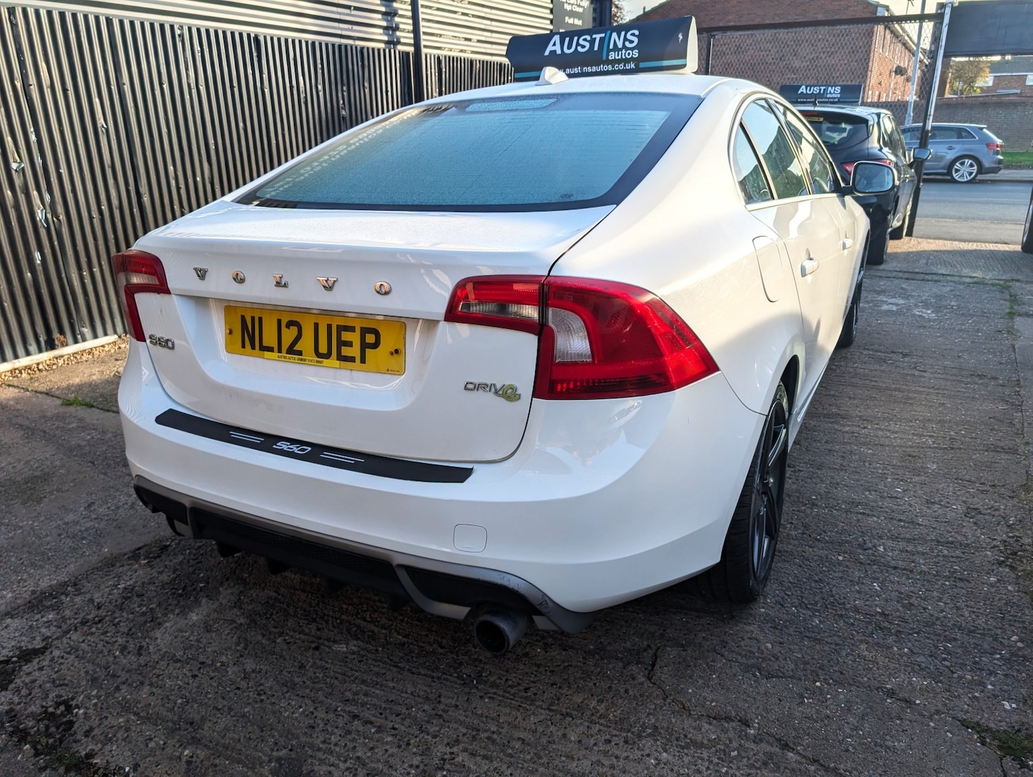 Used Volvo S60 2012 for sale - 76369213: Photo 3