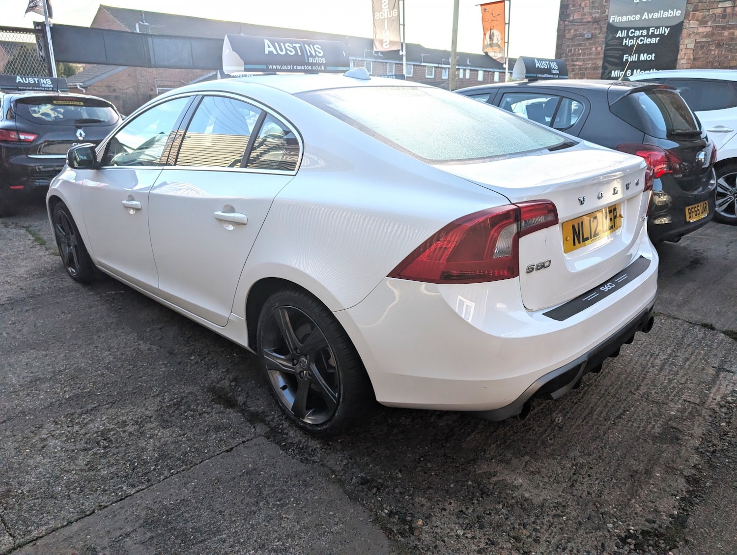 Used Volvo S60 2012 for sale - 76369213: Photo 4