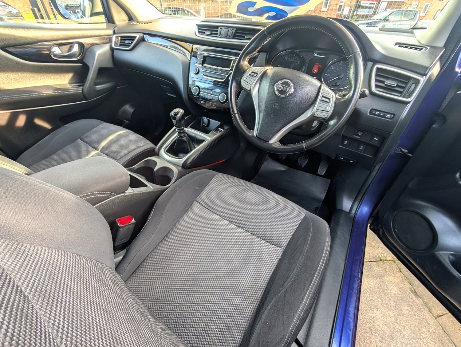 Used Nissan Qashqai 2017 for sale - 77395208: Photo 6