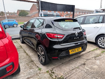 Used Renault Clio 2016 for sale - 76324807: Photo