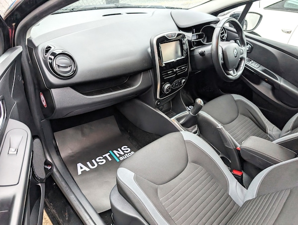 Used Renault Clio 2016 for sale - 76324807: Photo 5