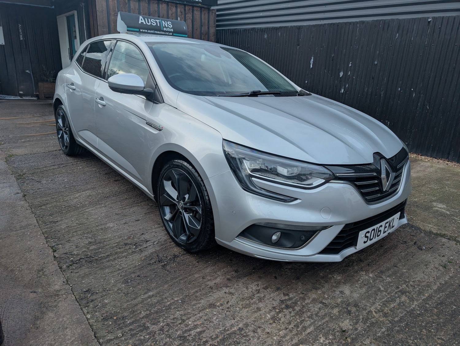 Used Renault Megane 2016 for sale - 77264466: Photo 1