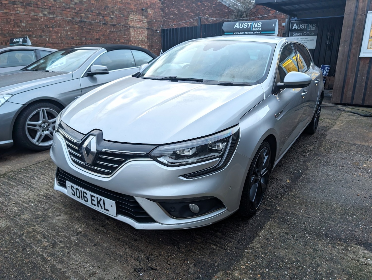 Used Renault Megane 2016 for sale - 77264466: Photo 2