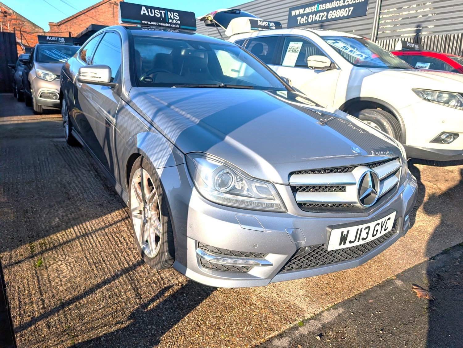 Used Mercedes-Benz C Class 2013 for sale - 76656109: Photo 2