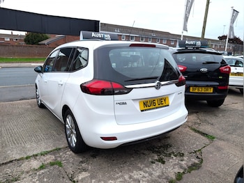 Used Vauxhall Zafira Tourer 2016 for sale - 76268623: Photo 3