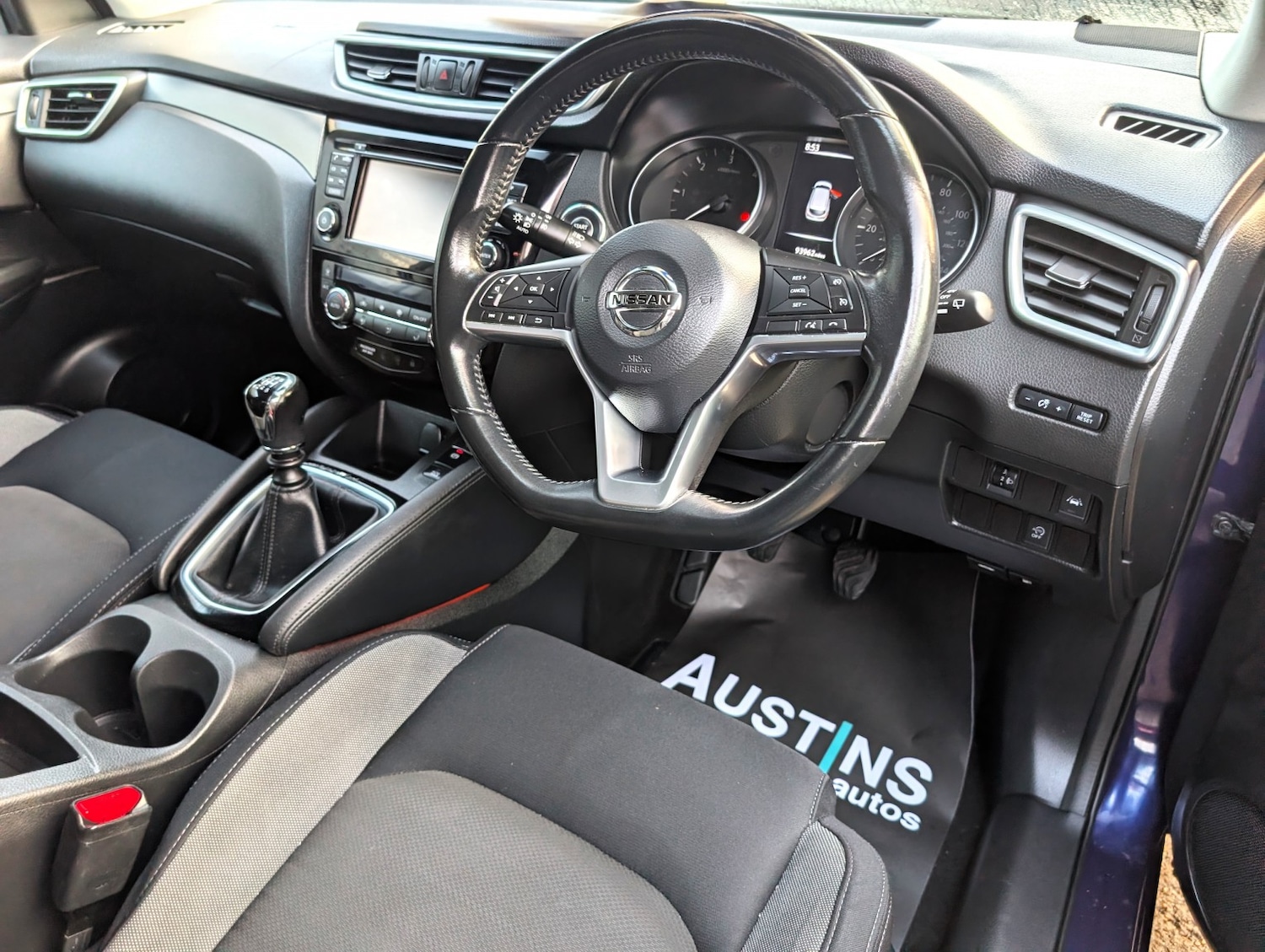 Used Nissan Qashqai 2017 for sale - 76837005: Photo 5