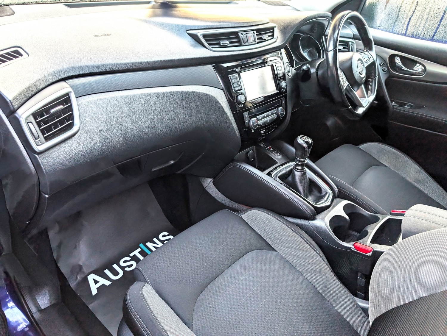 Used Nissan Qashqai 2017 for sale - 76837005: Photo 6