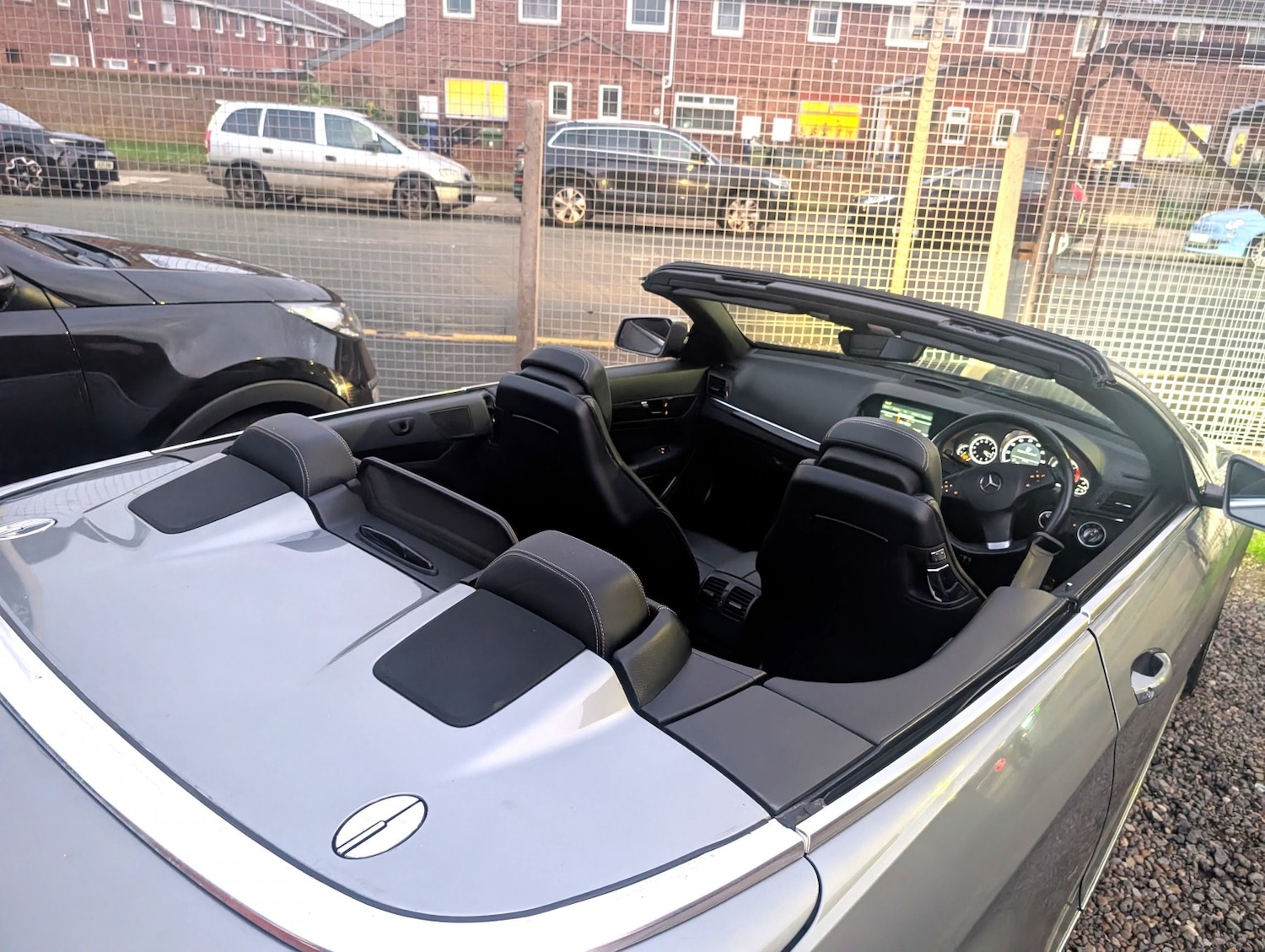 Used Mercedes-Benz E Class 2011 for sale - 76725715: Photo 6