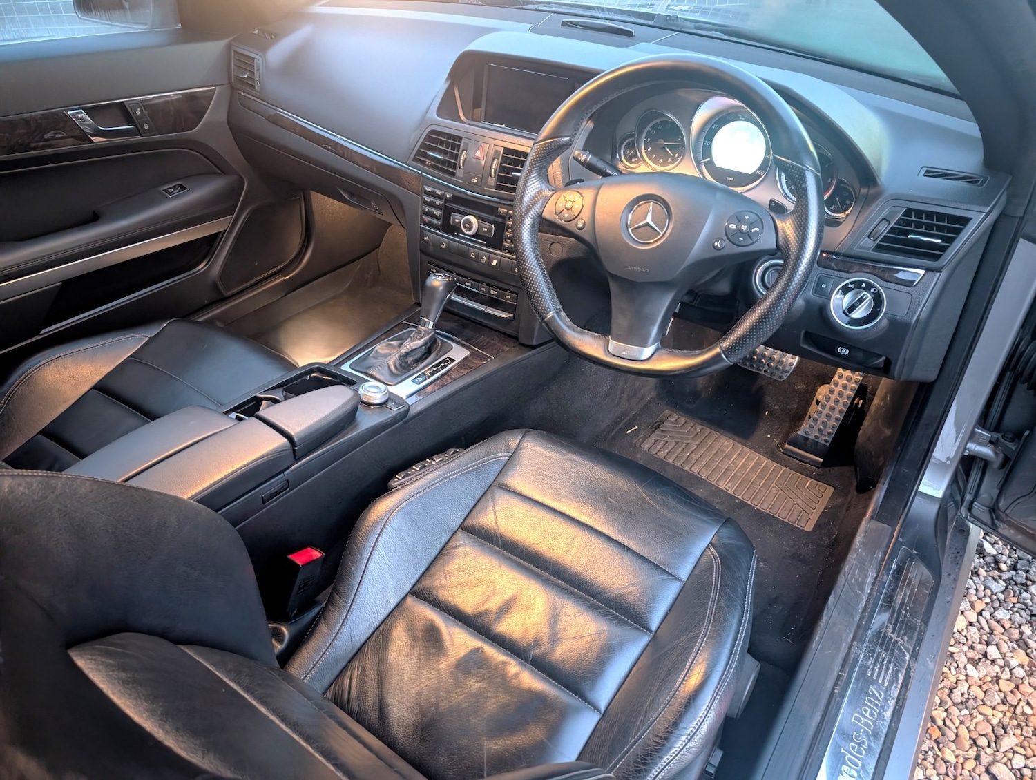 Used Mercedes-Benz E Class 2011 for sale - 76725715: Photo 9