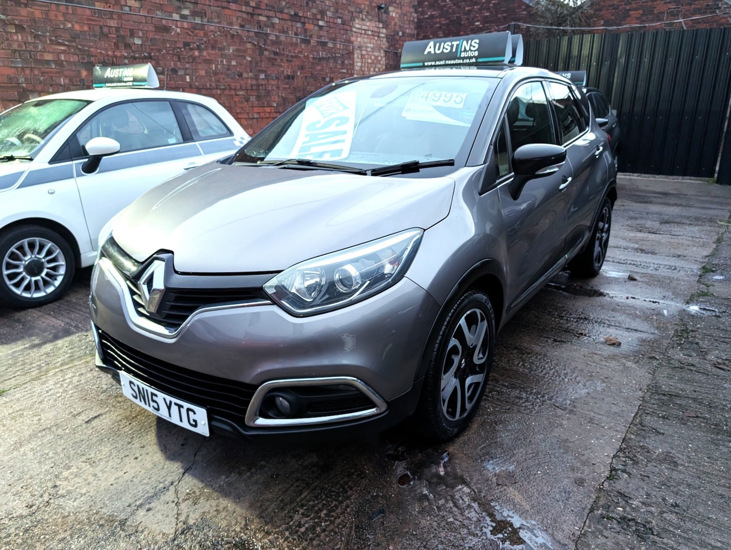 Used Renault Captur 2015 for sale - 76712626: Photo 2