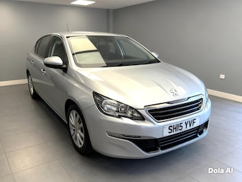 Used Peugeot 308 2015 for sale - 77721370: Photo