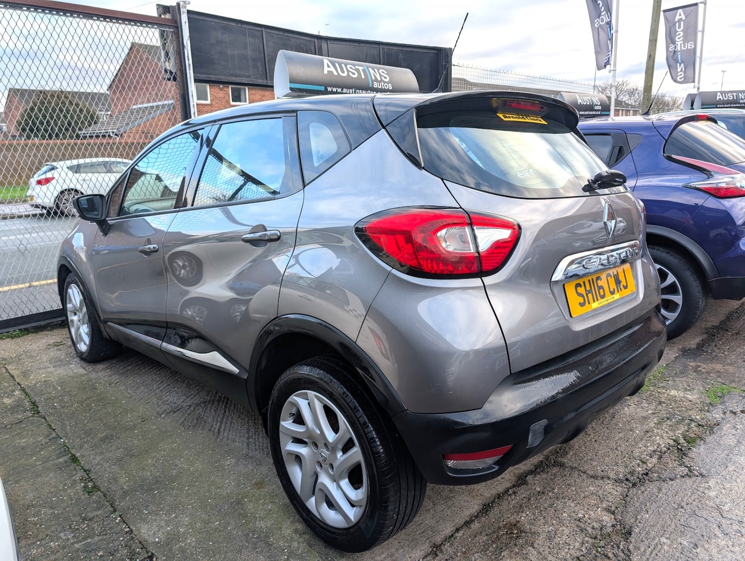 Used Renault Captur 2016 for sale - 77129544: Photo 4