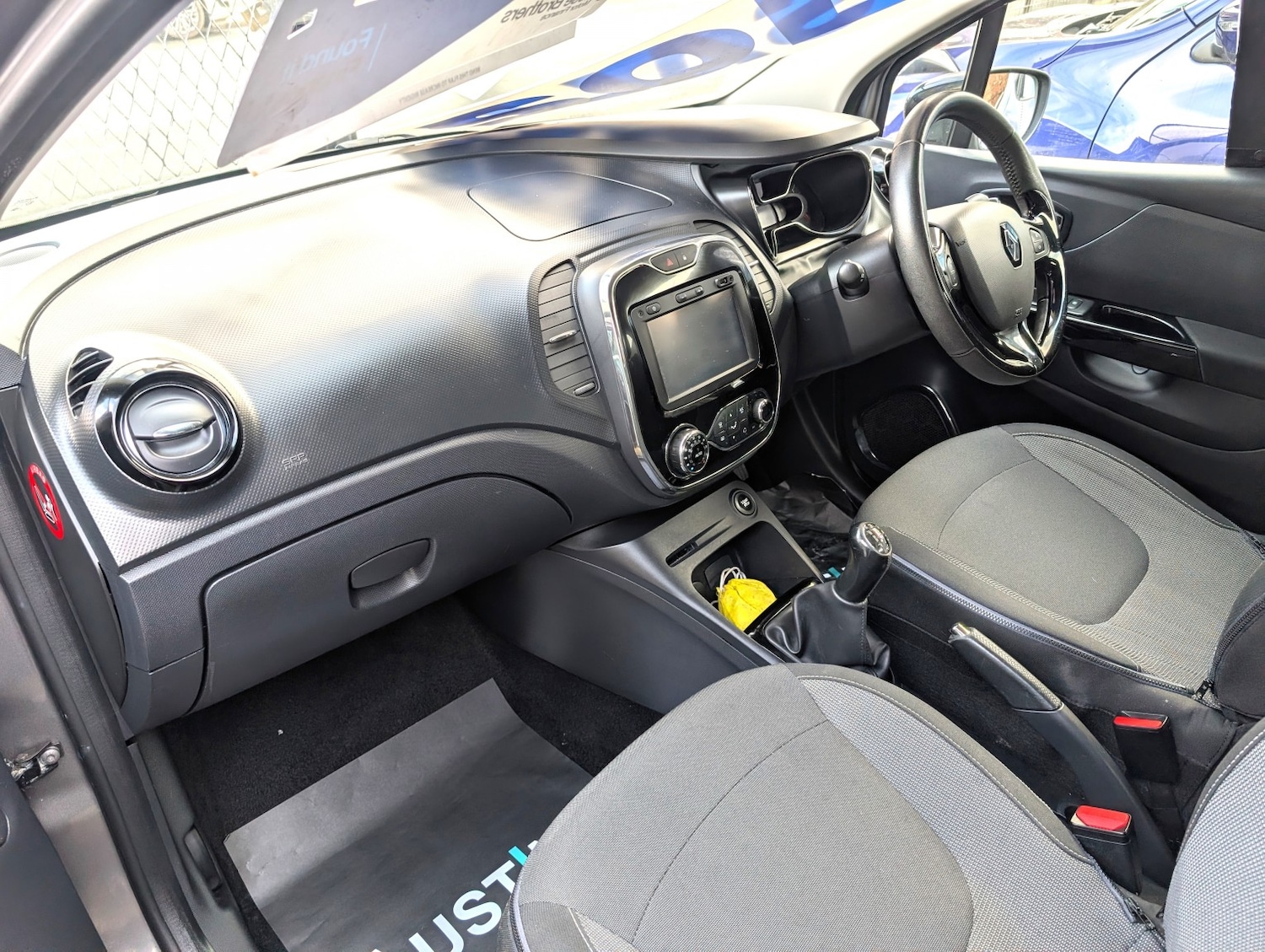 Used Renault Captur 2016 for sale - 77129544: Photo 6