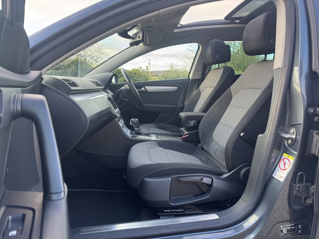 Used Volkswagen Passat 2012 for sale - 77046492: Photo 12