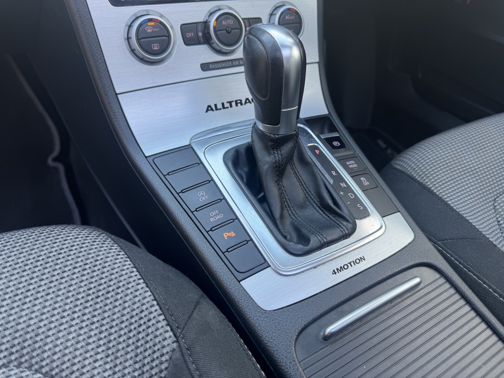 Used Volkswagen Passat 2012 for sale - 77046492: Photo 16