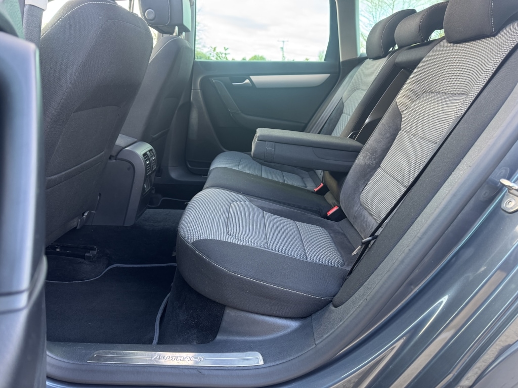 Used Volkswagen Passat 2012 for sale - 77046492: Photo 17