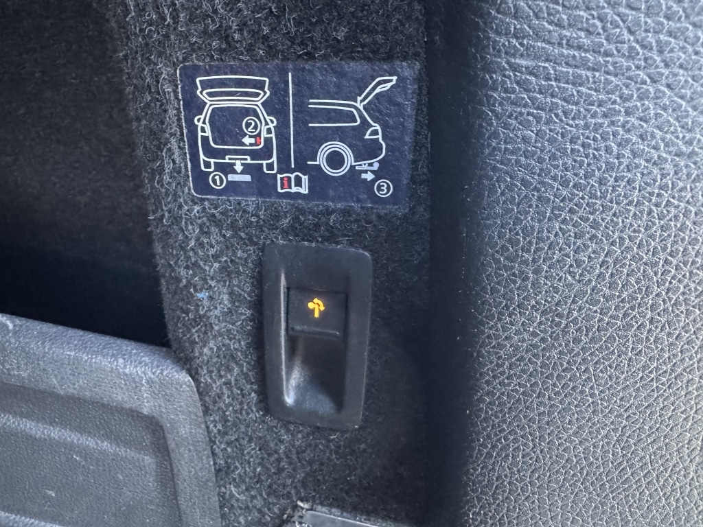 Used Volkswagen Passat 2012 for sale - 77046492: Photo 21