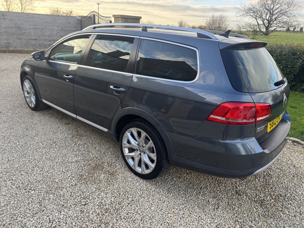 Used Volkswagen Passat 2012 for sale - 77046492: Photo 3