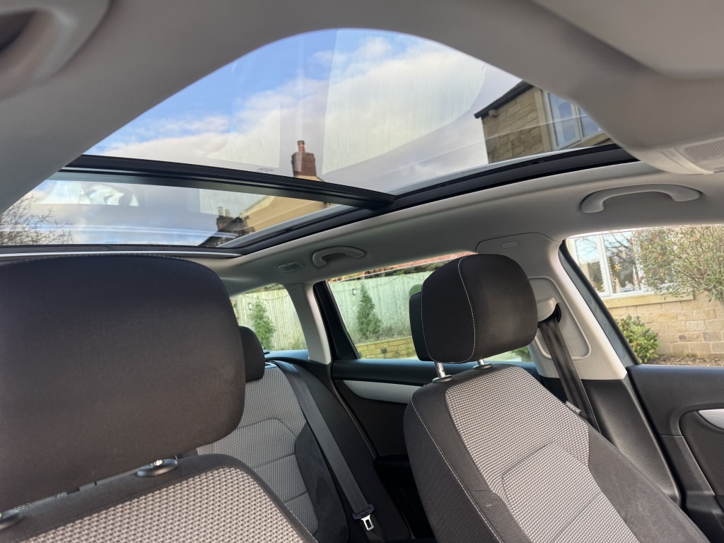 Used Volkswagen Passat 2012 for sale - 77046492: Photo 33