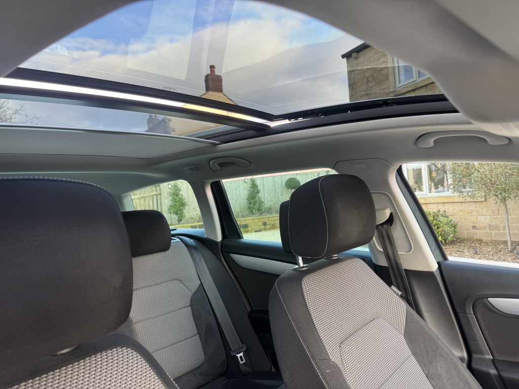 Used Volkswagen Passat 2012 for sale - 77046492: Photo 36