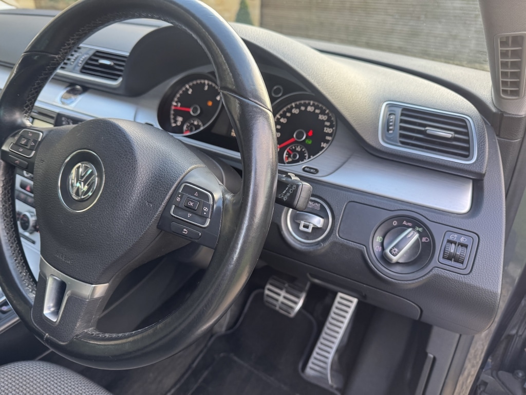 Used Volkswagen Passat 2012 for sale - 77046492: Photo 40