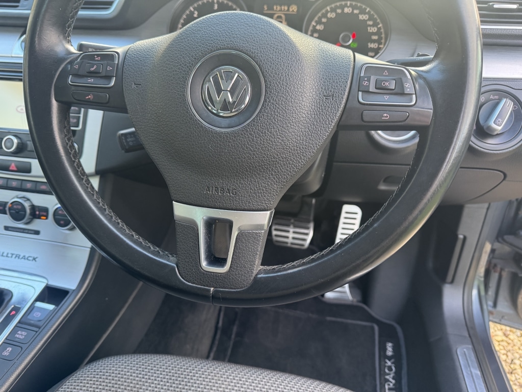 Used Volkswagen Passat 2012 for sale - 77046492: Photo 41