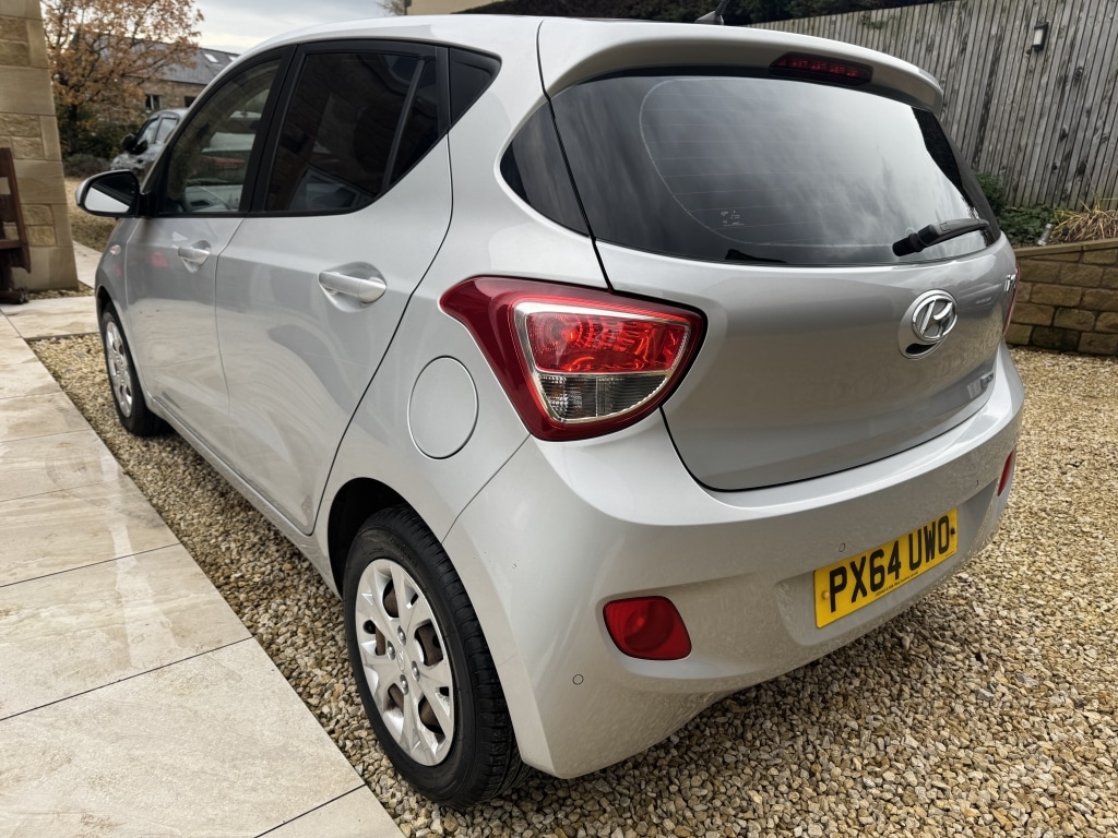 Used Hyundai i10 2014 for sale - 76483181: Photo 2