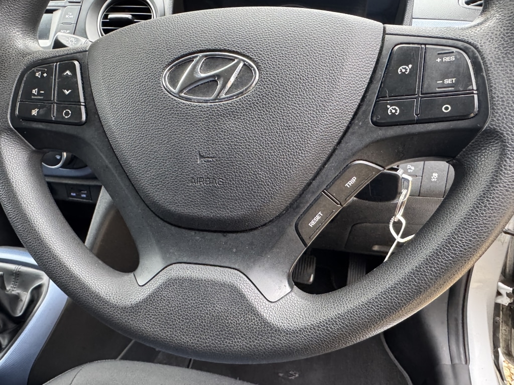 Used Hyundai i10 2014 for sale - 76483181: Photo 30