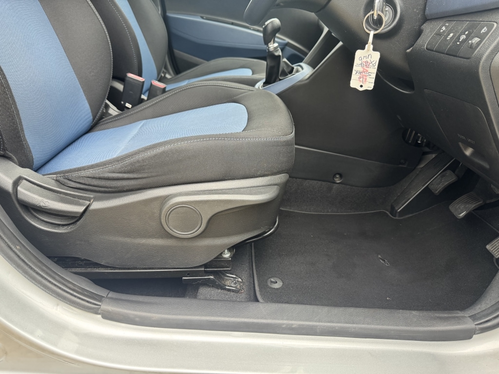 Used Hyundai i10 2014 for sale - 76483181: Photo 31