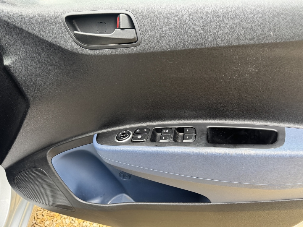 Used Hyundai i10 2014 for sale - 76483181: Photo 33