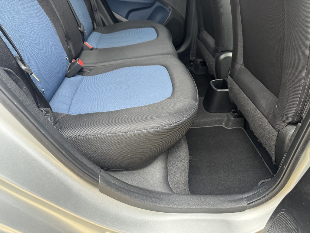 Used Hyundai i10 2014 for sale - 76483181: Photo 37