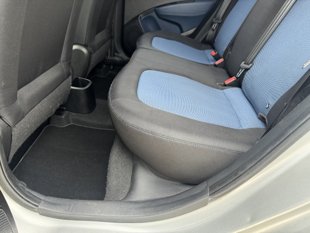 Used Hyundai i10 2014 for sale - 76483181: Photo 38