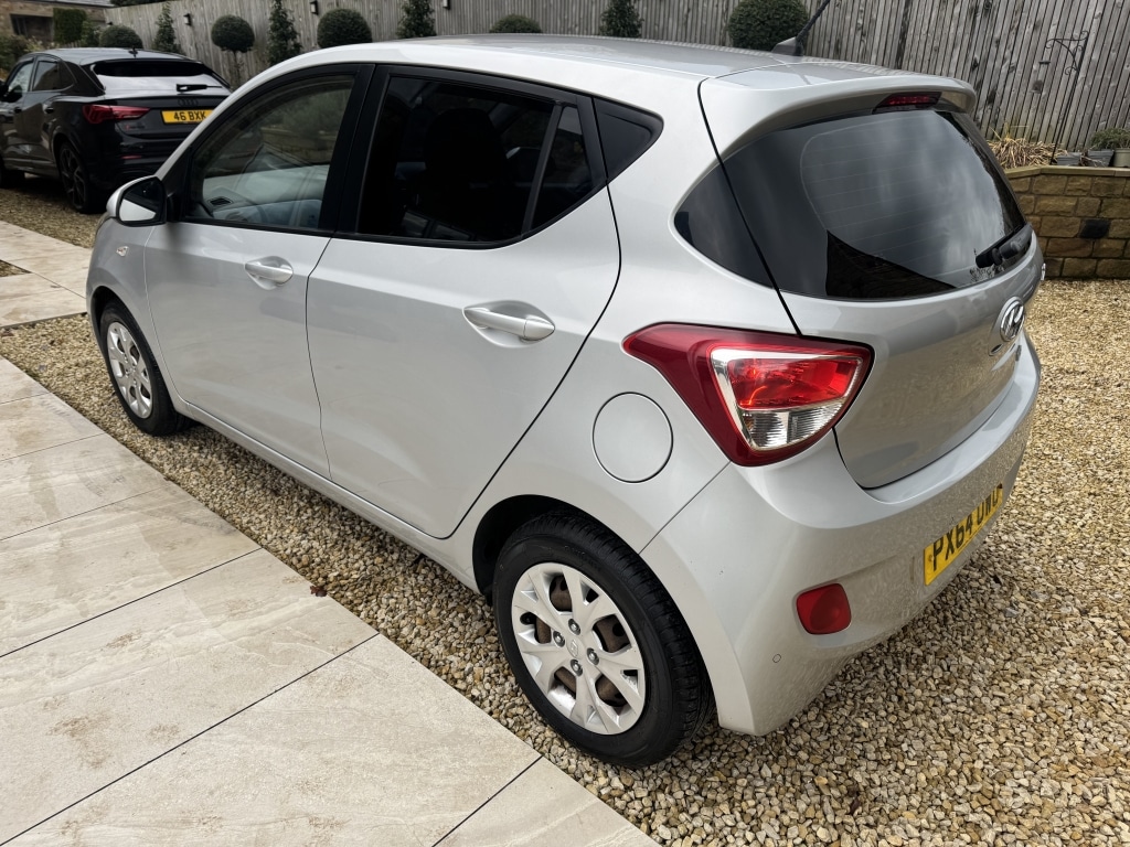 Used Hyundai i10 2014 for sale - 76483181: Photo 9