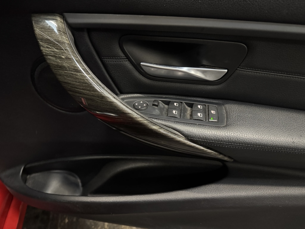 Used BMW 3 Series 2012 for sale - 76380370: Photo 37