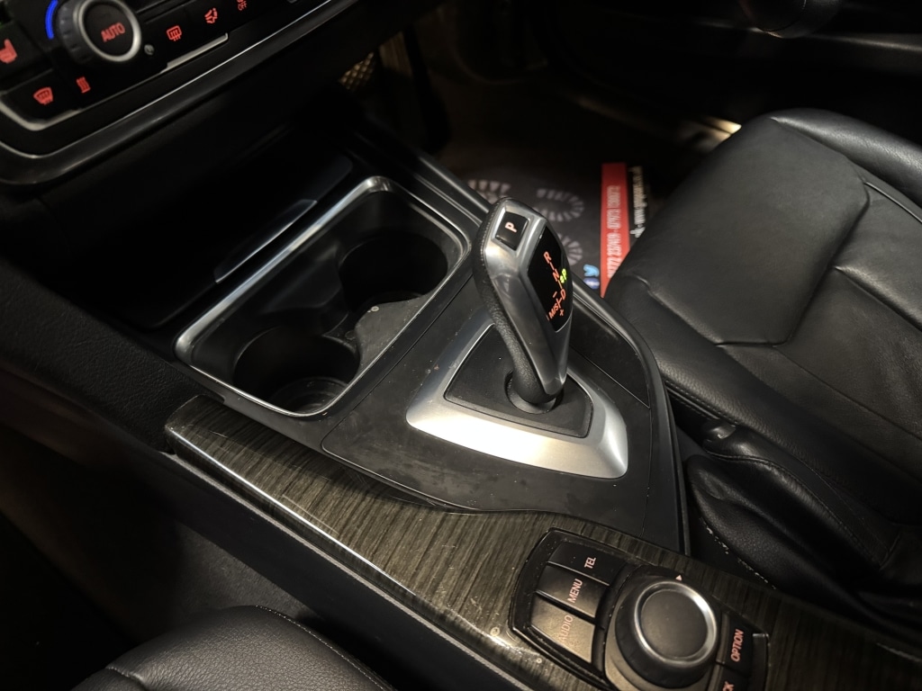 Used BMW 3 Series 2012 for sale - 76380370: Photo 47