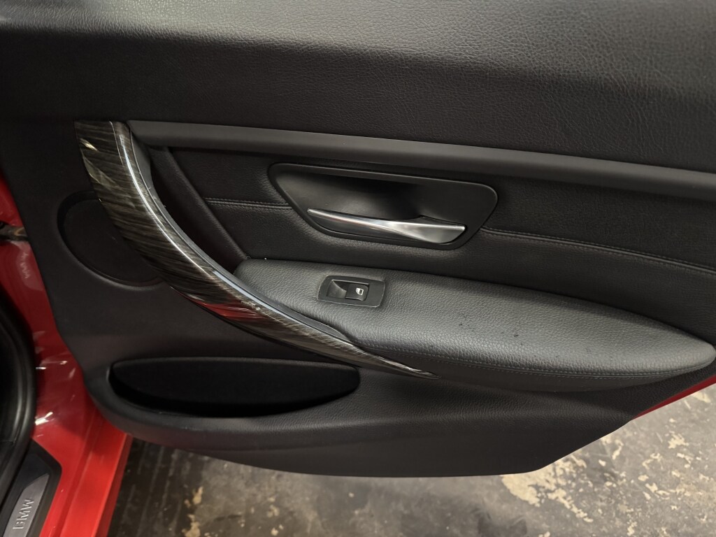 Used BMW 3 Series 2012 for sale - 76380370: Photo 48