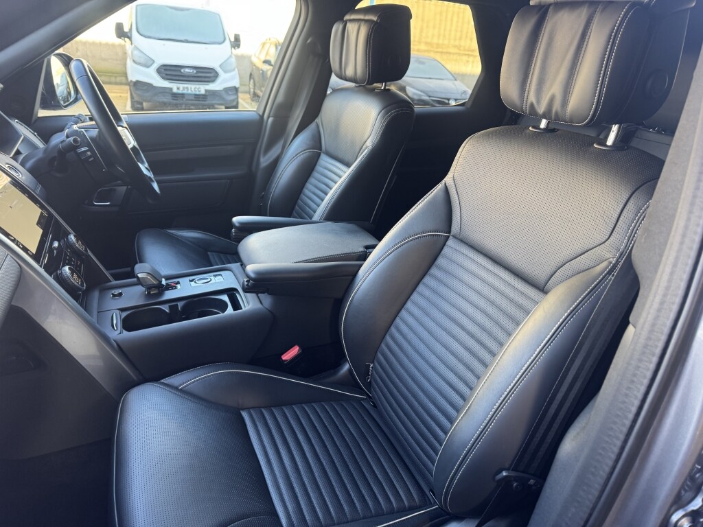 Used Land Rover Discovery 2023 for sale - 76631090: Photo 10