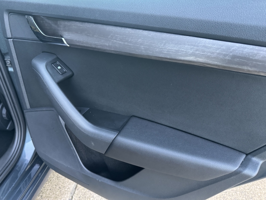 Used Skoda Octavia 2015 for sale - 76918094: Photo 35