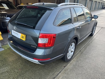 Used Skoda Octavia 2015 for sale - 76918094: Photo