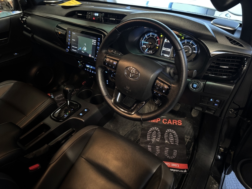 Used Toyota Hilux 2021 for sale - 76918095: Photo 19