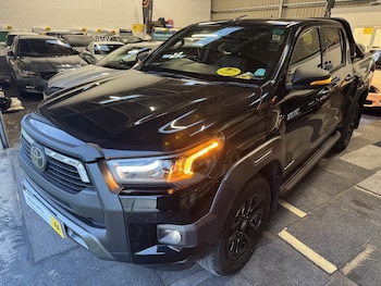 2021 (71) - 2.8 INVINCIBLE X 4WD D-4D DCB Automatic 5-Door